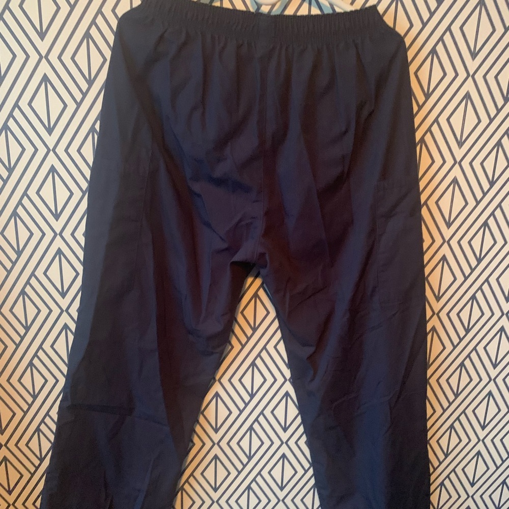 Women’s wonder wink navy scrub pants - Picture 2 of 4